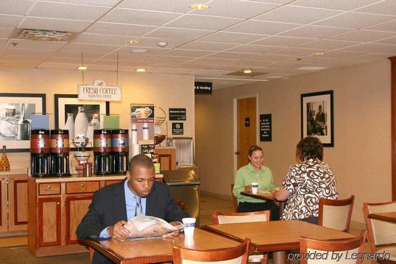 Baymont By Wyndham Southfield/Detroit Hotel Restaurante foto